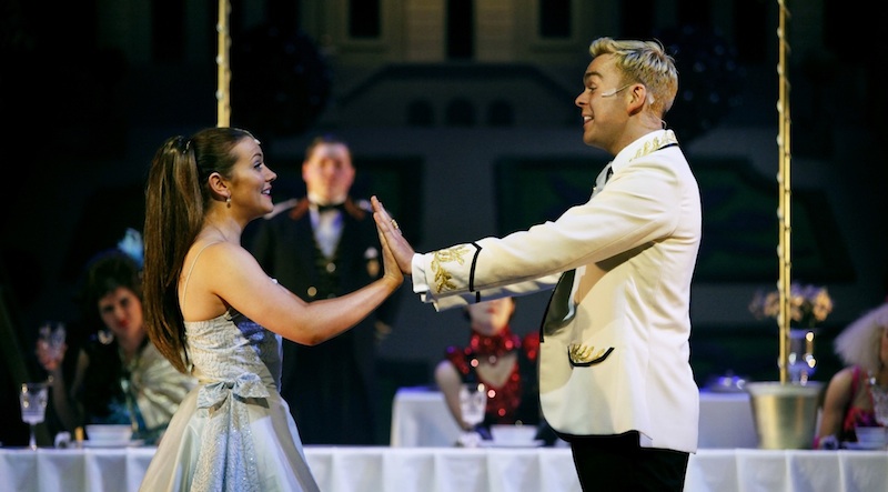 Julie Heatherill as Cinderella and Martin McCormick as Prince Pierre. Photo – Eamonn McGoldrick