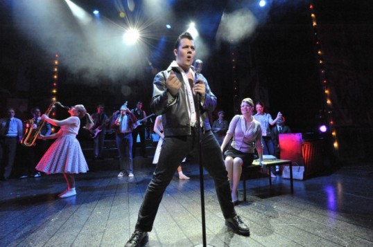 A scene from dreamboats and petticoats