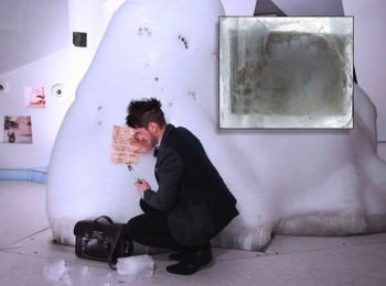 Colin Cloud - the forensic mind reader reveals celebrity twitter posts, deduced and frozen in ice, 4 days head of time. Photo © Ivor Tetteh-Lartey 