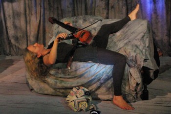 Seylan Baxter. Photo © Oran Mor