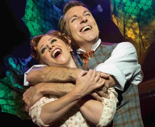 Brian Conley as 'PT Barnum' and Linzi Hateley as 'Chairy'. Photo by Johan Persson