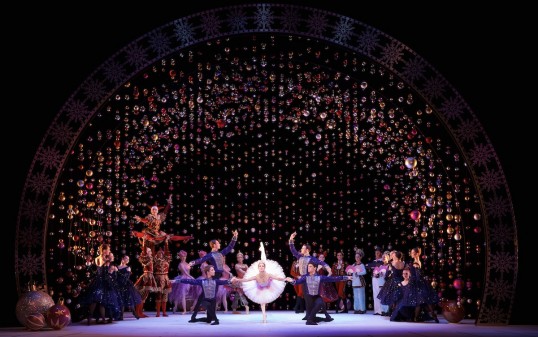 Sophie Martin as the Sugar Plum Fairy with the Company in Peter Darrell’s The Nutcracker. Photo by Andy Ross.