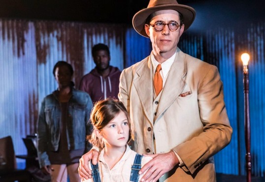 Jemima Bennett (Scout), Daniel Betts (Atticus). Photo: Johan Persson