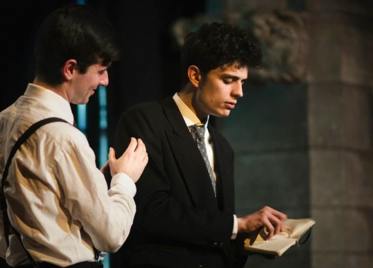 Will Fairhead (Bassanio), Pedro Leandro (Antonio). Photo: Aliza Razell Hoover // Ummatiddle