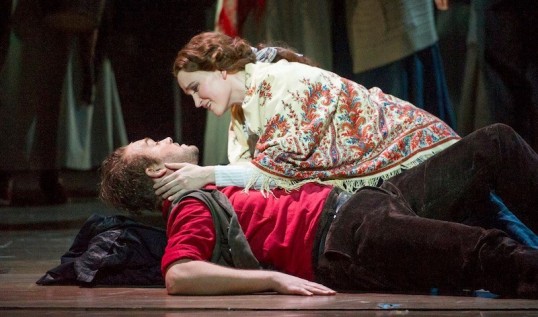 Keith Higham (Billy Bigelow) and Gillene Butterfield (Julie Jordan). Photo: Alastair Muir