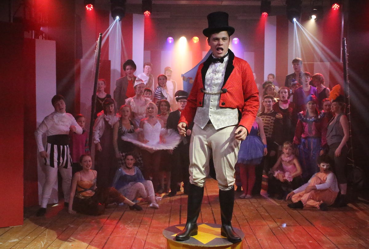 Barnum and Ensemble Photo Mark Gorman