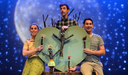 Stick Man (previous cast) Photo Steve Ullathorne