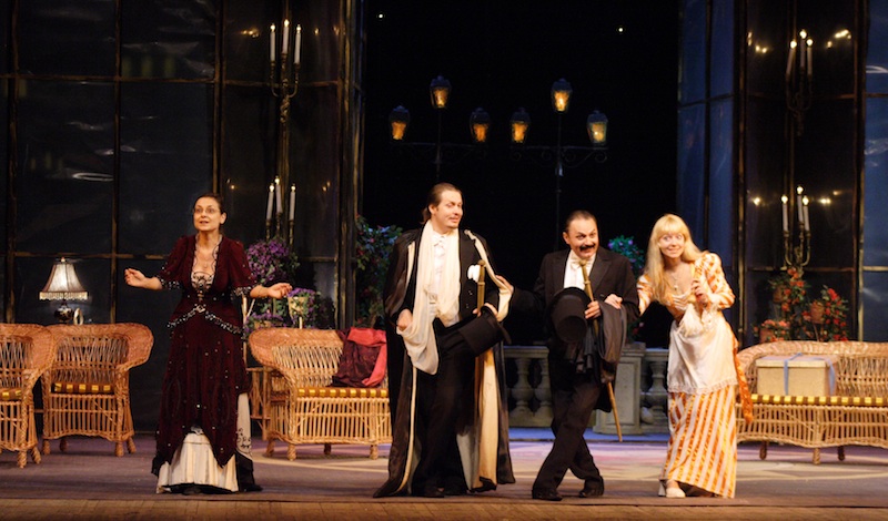 Ellen Kent's Dei Fledermaus Act 1