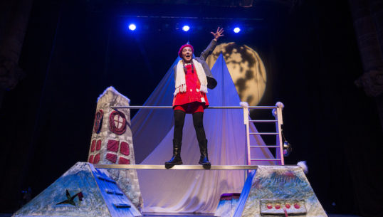 Amy McGregor as Molly Whuppie. Photo Duncan McGlynn