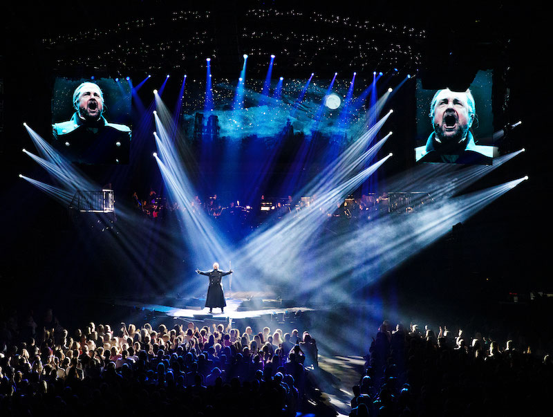 Image from the SSE Arena, Belfast of the World Tour of Boublil and Schönberg’s LES MISÉRABLES THE ARENA SPECTACULAR